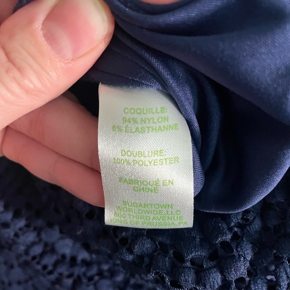 Lilly Pulitzer Scalloped‎ Shell Lace romper. Navy blue. Size medium - Picture 4 of 12